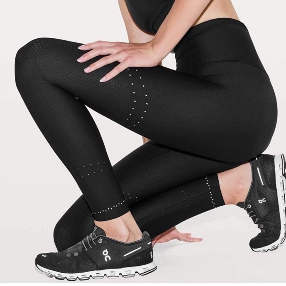 NWT Lululemon In Focus Run Tight Black Leggings Size 2 B9